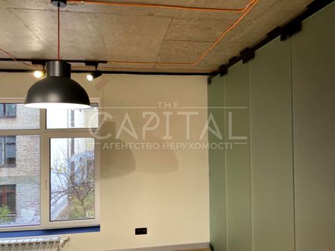 коммерческая по адресу Антоновича ул. (Горького), 131