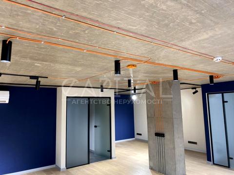 коммерческая по адресу Антоновича ул. (Горького), 131