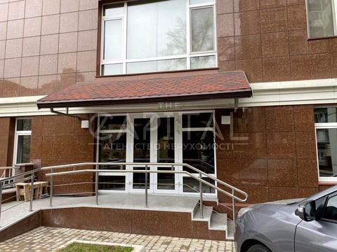 коммерческая по адресу Антоновича ул. (Горького), 131