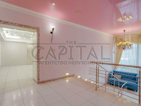 комерційна за адресою Володимира Івасюка просп. (Героїв Сталінграду), 4