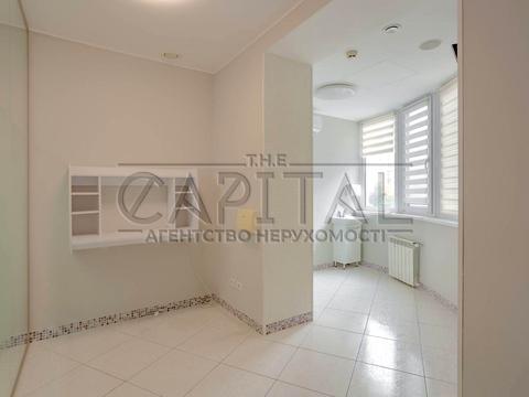 комерційна за адресою Володимира Івасюка просп. (Героїв Сталінграду), 4