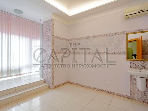 комерційна за адресою Володимира Івасюка просп. (Героїв Сталінграду), 4