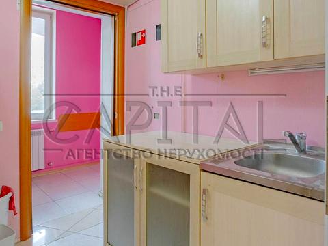 комерційна за адресою Володимира Івасюка просп. (Героїв Сталінграду), 4