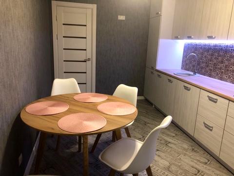 квартира по адресу Ивана Пулюя ул., 40