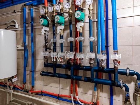 будинок за адресою Лютнева вул.