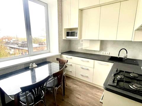 квартира за адресою Миру вул., 12