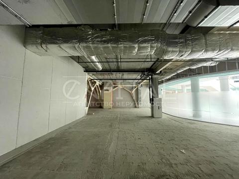 комерційна за адресою Героїв полку "Азов" вул. (Маршала Малиновського), 12