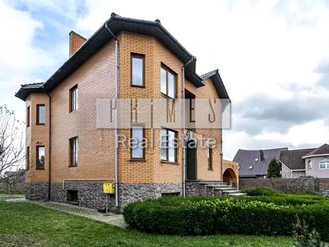 будинок за адресою Центральна вул.