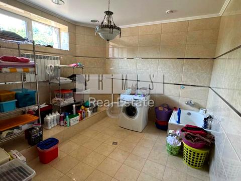 будинок за адресою Центральна вул.