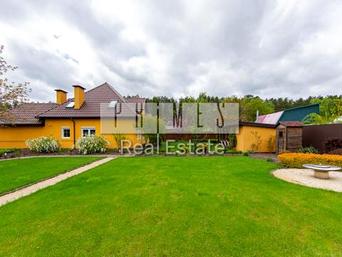 будинок за адресою Центральна