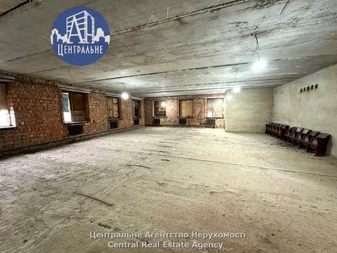 комерційна за адресою Ярослава Мудрого вул. (Моріса Тореза), 31-А