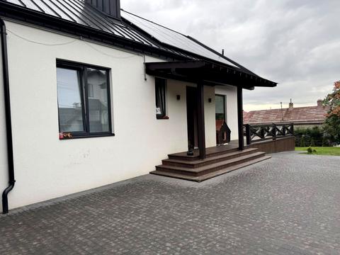 будинок за адресою В. Симоненка