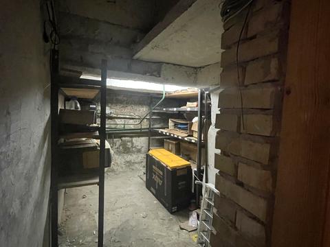 комерційна за адресою Авіаконструктора Антонова вул., 37