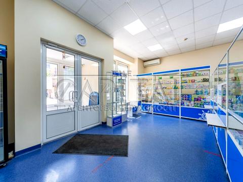 комерційна за адресою Почайнинська вул., 50/49