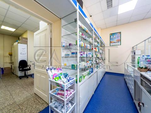 комерційна за адресою Почайнинська вул., 50/49