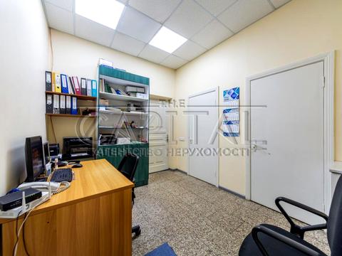 комерційна за адресою Почайнинська вул., 50/49