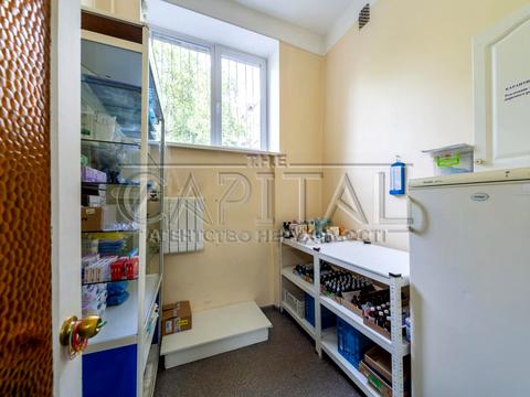 комерційна за адресою Почайнинська вул., 50/49