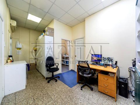 комерційна за адресою Почайнинська вул., 50/49