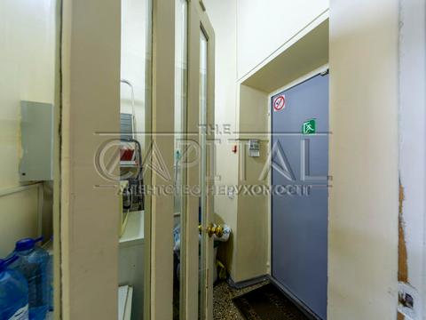 комерційна за адресою Почайнинська вул., 50/49