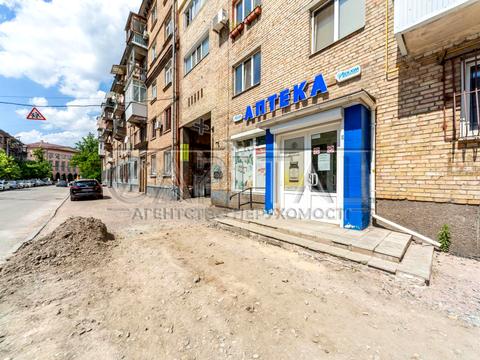 комерційна за адресою Почайнинська вул., 50/49