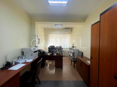 комерційна за адресою Ярослава Івашкевича вул., 5