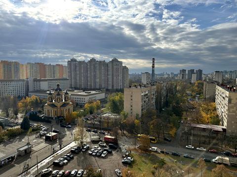 квартира за адресою Юрія Кондратюка вул., 7