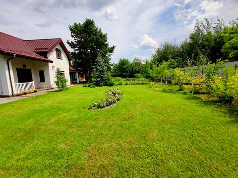 будинок за адресою Молодіжна вул.