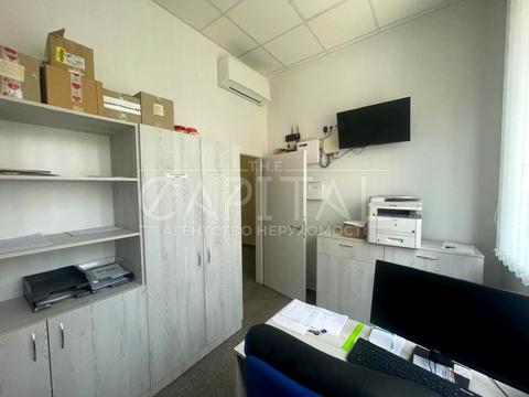 комерційна за адресою Практична вул., 2