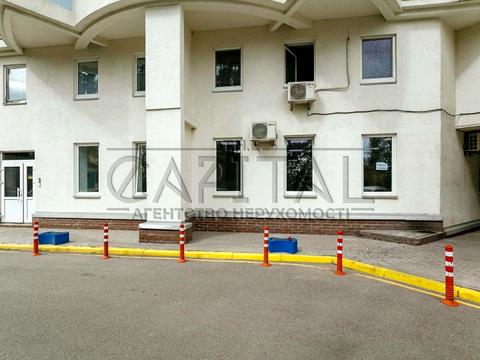 коммерческая по адресу Николая Михновского бульв. (Дружбы Народов), 14-16