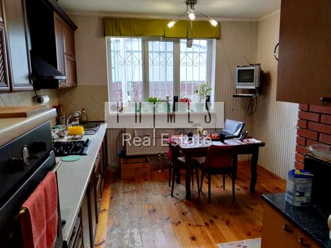 будинок за адресою Центральна вул.