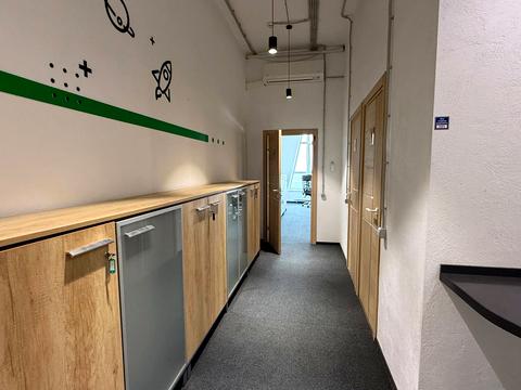 комерційна за адресою Кловський узвіз, 7