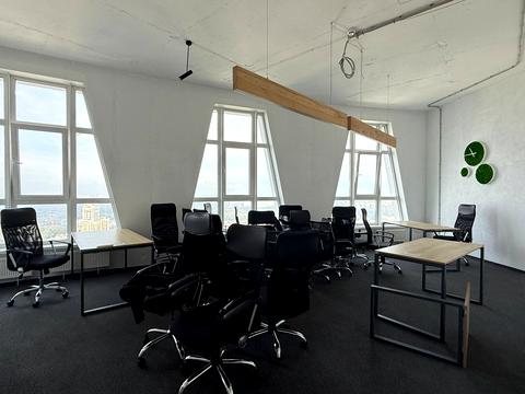 комерційна за адресою Кловський узвіз, 7