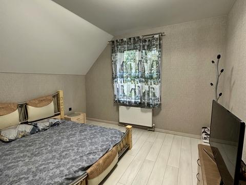 будинок за адресою Квітнева вул.