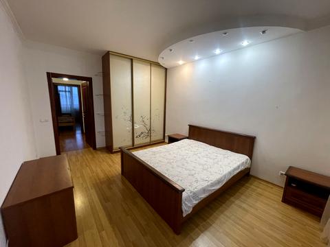 квартира за адресою Миколи Бажана просп., 14