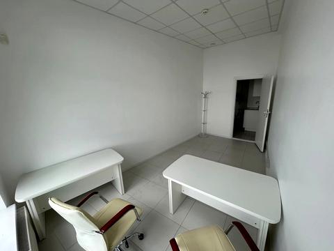 комерційна за адресою Кловський узвіз, 7