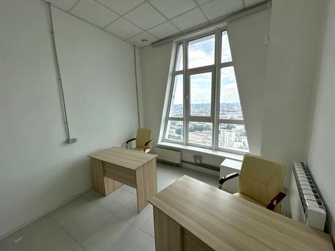 комерційна за адресою Кловський узвіз, 7