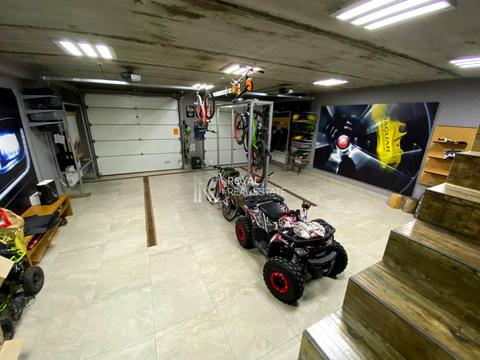 будинок за адресою Пироговська вул.