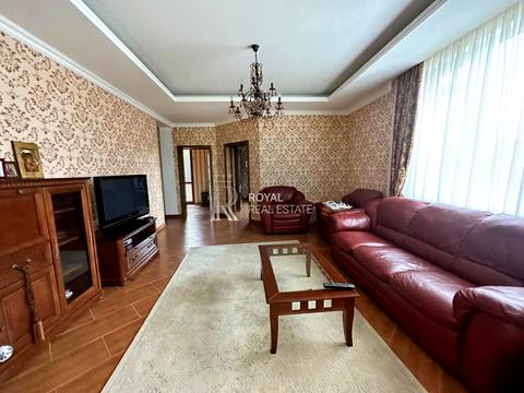 дом по адресу Лесі Українки