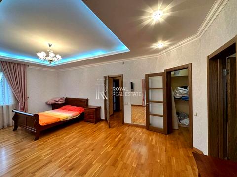 дом по адресу Лесі Українки