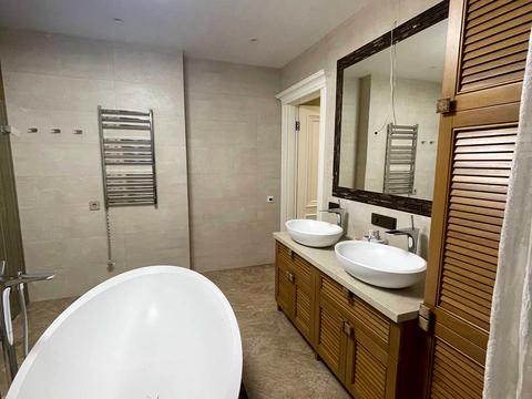 квартира за адресою Кахи Бендукідзе вул., 2