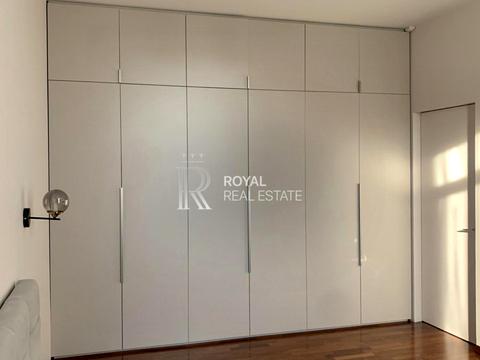 будинок за адресою Миколи Міхновського бульв. (Дружби Народів)