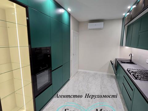 квартира по адресу Радісна, 2