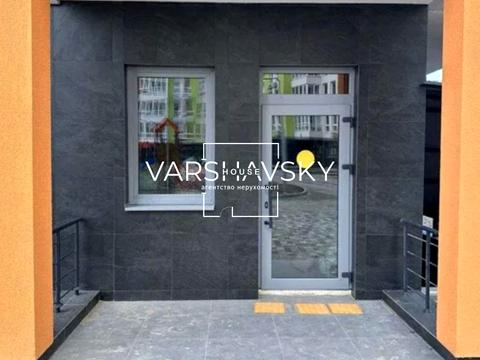 комерційна за адресою Олеся Бердника вул., 1