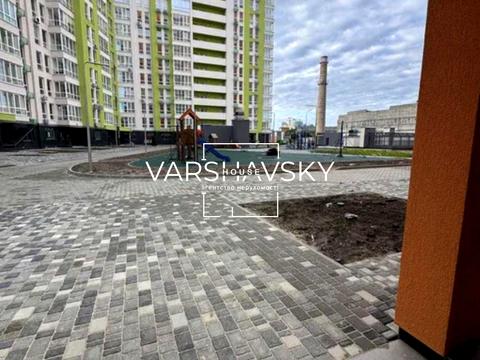 комерційна за адресою Олеся Бердника вул., 1