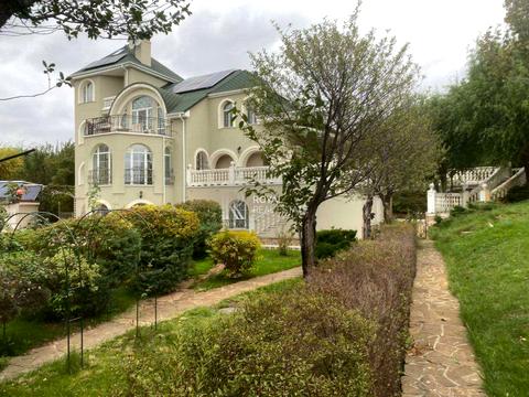 дом по адресу набережна