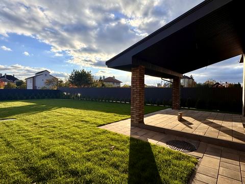 будинок за адресою Доброго Дуба вул.