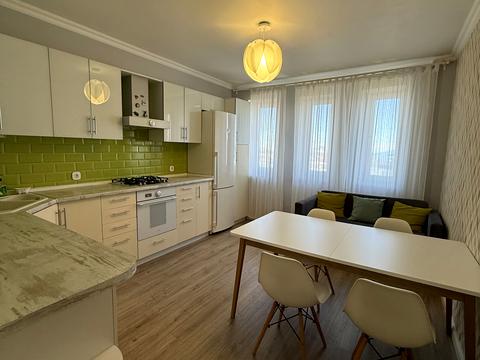 квартира за адресою Тополина вул., 24