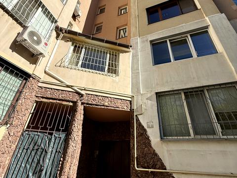 квартира за адресою Тополина вул., 24