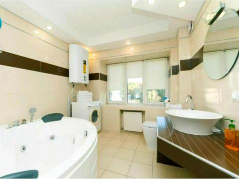 квартира по адресу Леси Украинки бульв., 2