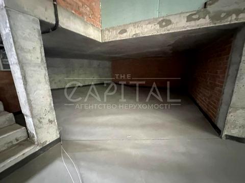 комерційна за адресою Василя Тютюнника вул. (Анрі Барбюса), 39/2